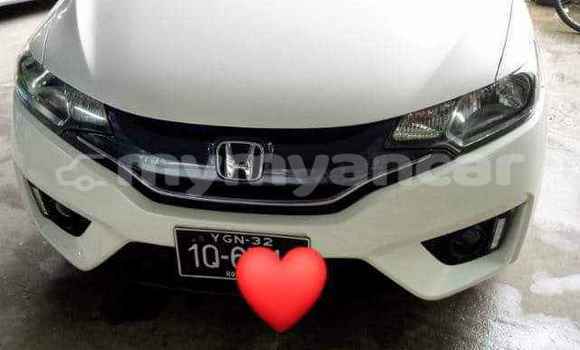 Buy Used Honda FIT White Car in Bago in Bago Buy Used Honda FIT White Car in Bago in Bago