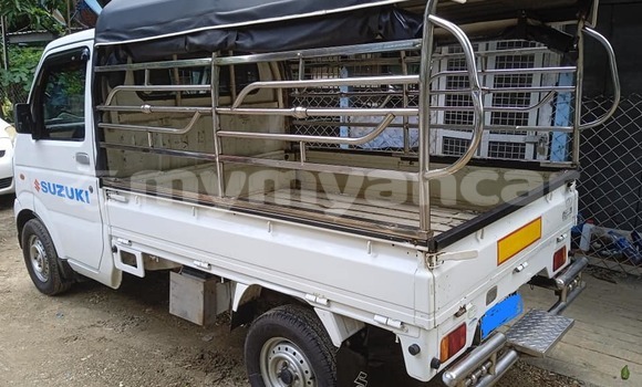 Buy Used Toyota Carina White Car in Banmo in Kachin Buy Used Toyota Carina White Car in Banmo in Kachin