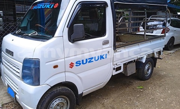 Buy Used Toyota Carina White Car in Banmo in Kachin Buy Used Toyota Carina White Car in Banmo in Kachin