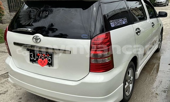 Buy Used Toyota Wish White Car in Allanmyo in Magway Buy Used Toyota Wish White Car in Allanmyo in Magway