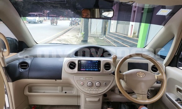 Buy Used Toyota Porte White Car in Bogale in Ayeyarwady Buy Used Toyota Porte White Car in Bogale in Ayeyarwady