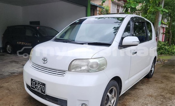 Buy Used Toyota Porte White Car in Bogale in Ayeyarwady Buy Used Toyota Porte White Car in Bogale in Ayeyarwady
