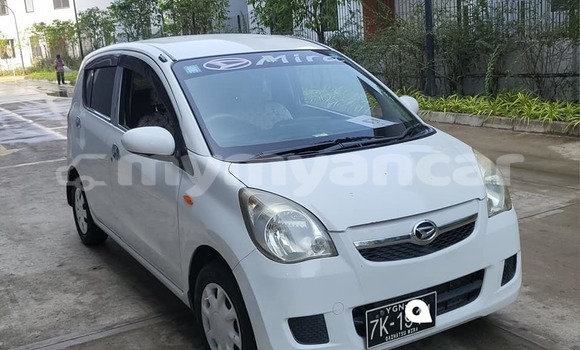 Buy Used Daihatsu Mira White Car in Arakan in Rakhine Buy Used Daihatsu Mira White Car in Arakan in Rakhine