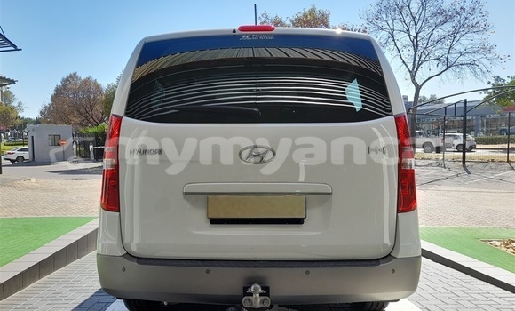 Acheter Occasion Voiture Hyundai H1 Blanc à Nyaunglebin, #<Region:0x000000000af4fc68> Acheter Occasion Voiture Hyundai H1 Blanc à Nyaunglebin, #<Region:0x000000000af4fc68>