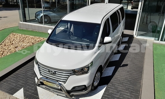 Acheter Occasion Voiture Hyundai H1 Blanc à Nyaunglebin, #<Region:0x000000000af4fc68> Acheter Occasion Voiture Hyundai H1 Blanc à Nyaunglebin, #<Region:0x000000000af4fc68>