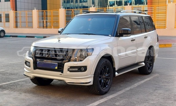 Acheter Occasion Voiture Mitsubishi Pajero Blanc à Nyaunglebin, #<Region:0x000000000af4fc68> Acheter Occasion Voiture Mitsubishi Pajero Blanc à Nyaunglebin, #<Region:0x000000000af4fc68>