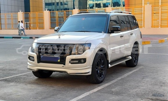 Acheter Occasion Voiture Mitsubishi Pajero Blanc à Nyaunglebin, #<Region:0x000000000af4fc68> Acheter Occasion Voiture Mitsubishi Pajero Blanc à Nyaunglebin, #<Region:0x000000000af4fc68>