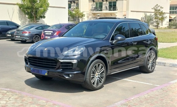 Acheter Occasion Voiture Porsche Cayenne Noir à Magway, #<Region:0x00000000075847e0>