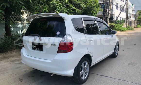 Buy Used Honda FIT White Car in Chauk in Magway Buy Used Honda FIT White Car in Chauk in Magway