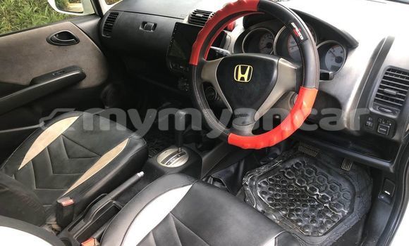 Buy Used Honda FIT White Car in Chauk in Magway Buy Used Honda FIT White Car in Chauk in Magway