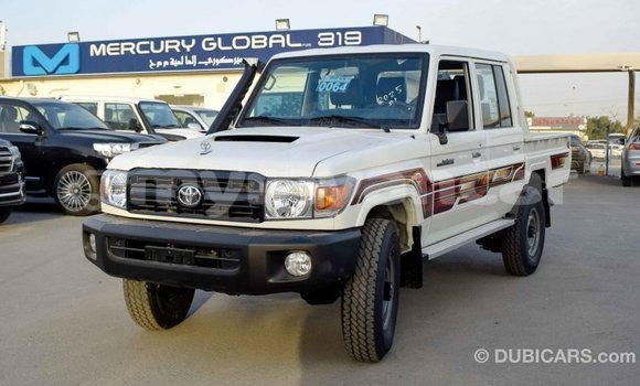 Buy Import Toyota Pickup White Car in Import - Dubai in Ayeyarwady Buy Import Toyota Pickup White Car in Import - Dubai in Ayeyarwady