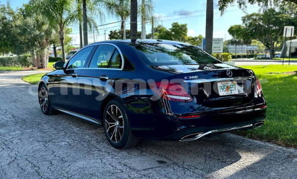 Acheter Occasion Voiture Mercedes-Benz E–Class Bleu à Nyaunglebin, #<Region:0x000000000af4fc68> Acheter Occasion Voiture Mercedes-Benz E–Class Bleu à Nyaunglebin, #<Region:0x000000000af4fc68>