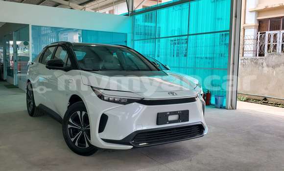 Acheter Neuf Voiture Toyota Belta Blanc à Yangon, #<Region:0x000000000d9ad1e0> Acheter Neuf Voiture Toyota Belta Blanc à Yangon, #<Region:0x000000000d9ad1e0>
