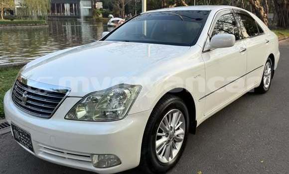 Buy Used Toyota Crown Other Car in Banmo in Kachin Buy Used Toyota Crown Other Car in Banmo in Kachin