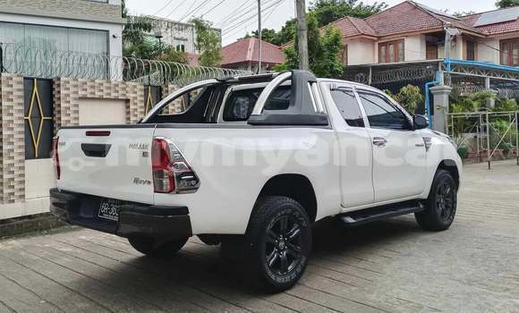 Acheter Occasion Voiture Toyota Hiluxe Revo Blanc à Lashio, #<Region:0x000000000daf7ca8> Acheter Occasion Voiture Toyota Hiluxe Revo Blanc à Lashio, #<Region:0x000000000daf7ca8>