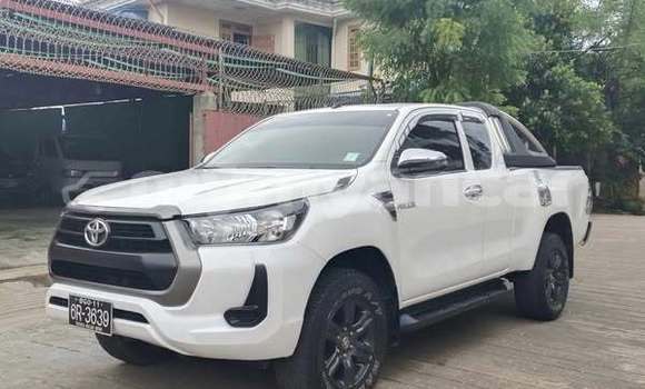 Acheter Occasion Voiture Toyota Hiluxe Revo Blanc à Lashio, #<Region:0x000000000daf7ca8> Acheter Occasion Voiture Toyota Hiluxe Revo Blanc à Lashio, #<Region:0x000000000daf7ca8>