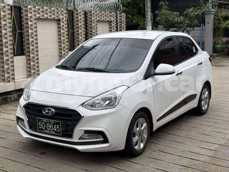 Big with watermark hyundai grandeur rakhine arakan 4799