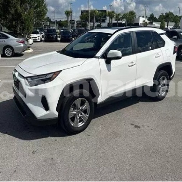 Big with watermark toyota rav4 mon kyaikkami 4823