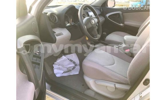 Buy Import Toyota HiAce Other Truck in Import - Dubai in Ayeyarwady Buy Import Toyota HiAce Other Truck in Import - Dubai in Ayeyarwady