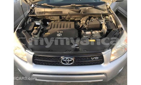 Buy Import Toyota HiAce Other Truck in Import - Dubai in Ayeyarwady Buy Import Toyota HiAce Other Truck in Import - Dubai in Ayeyarwady