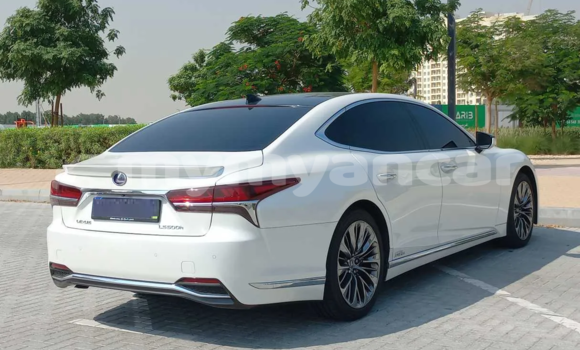 အသုံးပြုခံ့ Lexus LS White ကား Yangon Yangon အသုံးပြုခံ့ Lexus LS White ကား Yangon Yangon