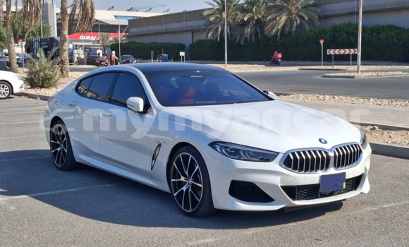 အသုံးပြုခံ့ BMW 8-Series White ကား Lashio Shan အသုံးပြုခံ့ BMW 8-Series White ကား Lashio Shan
