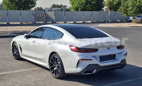 အသုံးပြုခံ့ BMW 8-Series White ကား Lashio Shan အသုံးပြုခံ့ BMW 8-Series White ကား Lashio Shan