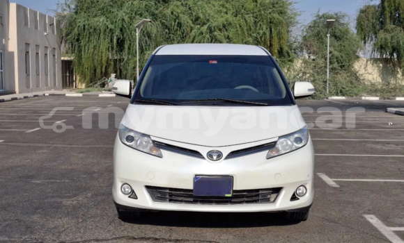 အသုံးပြုခံ့ Toyota Previa White ကား Yangon Yangon အသုံးပြုခံ့ Toyota Previa White ကား Yangon Yangon