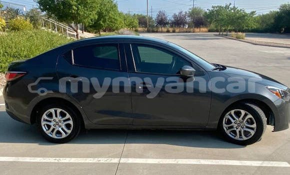 အသုံးပြုခံ့ Toyota Yaris Black ကား Monywa Sagaing အသုံးပြုခံ့ Toyota Yaris Black ကား Monywa Sagaing