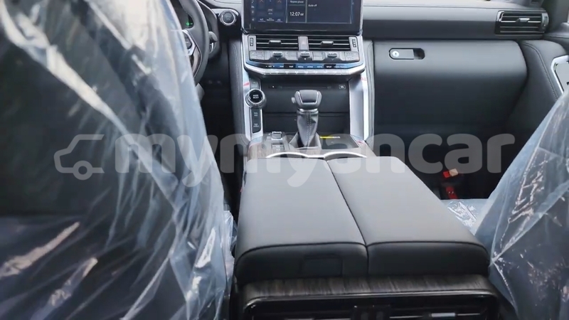 Big with watermark toyota land cruiser bago bago 4853