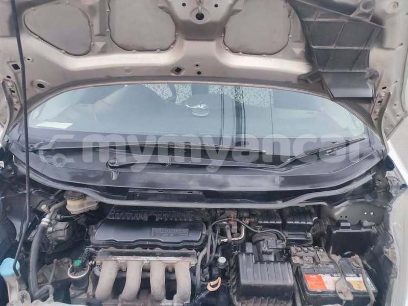 Big with watermark honda fit bago bago 4858