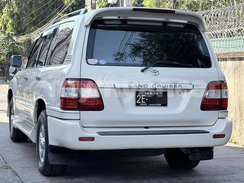 Big with watermark toyota land cruiser ayeyarwady henzada 4865