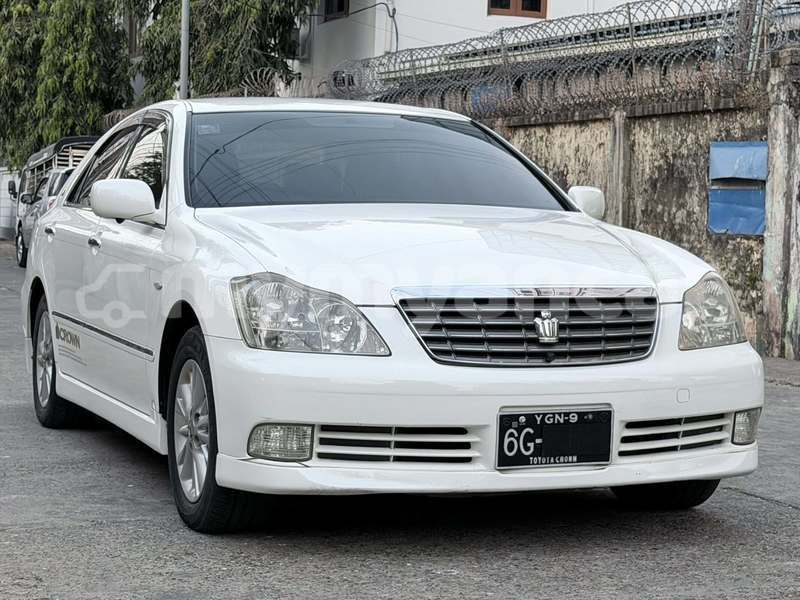 Big with watermark toyota crown mon kyaikto 4869