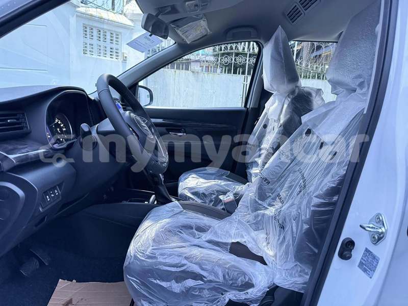 Big with watermark suzuki ertiga bago bago 4877