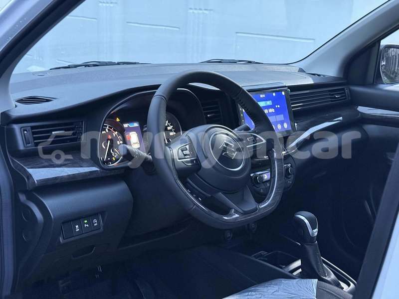 Big with watermark suzuki ertiga bago bago 4877