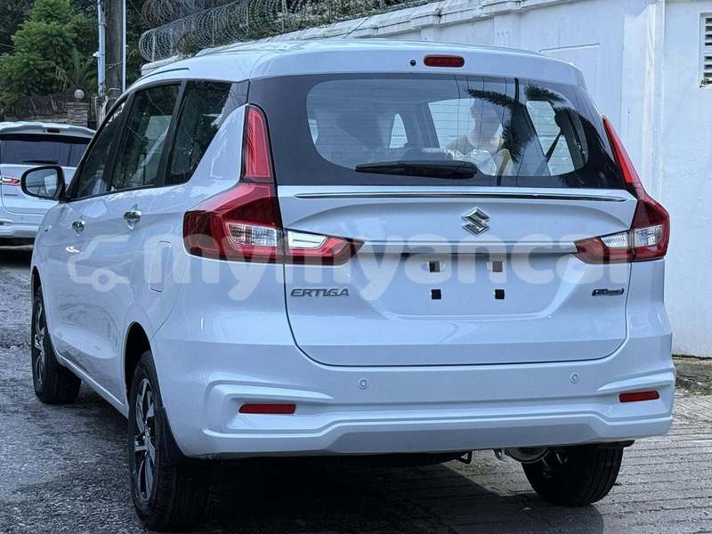 Big with watermark suzuki ertiga bago bago 4877