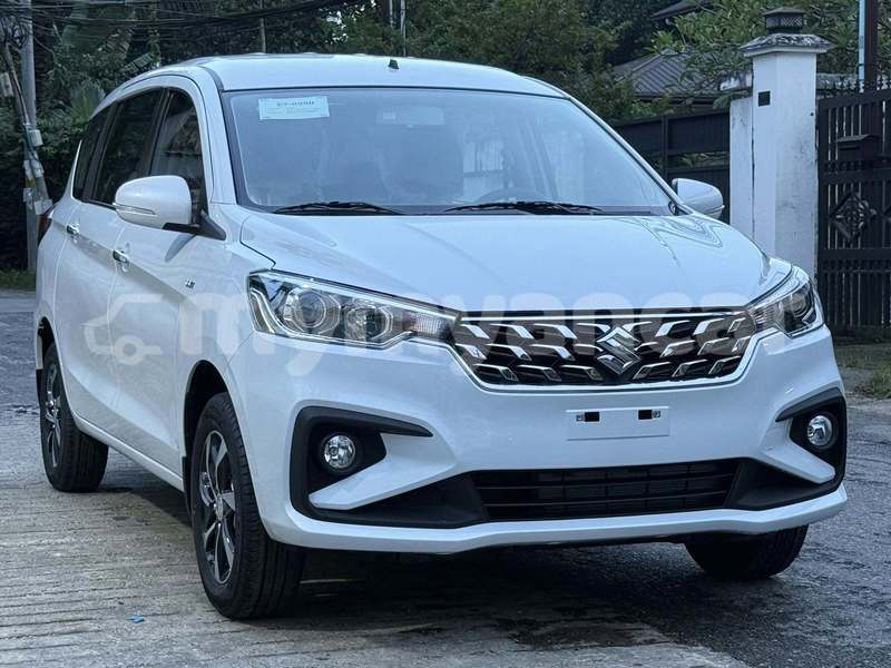 Big with watermark suzuki ertiga bago bago 4877