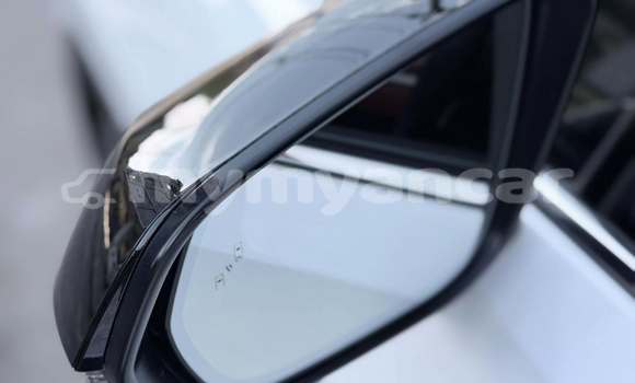 Buy Used Lexus RX 350 White Car in Arakan in Rakhine Buy Used Lexus RX 350 White Car in Arakan in Rakhine