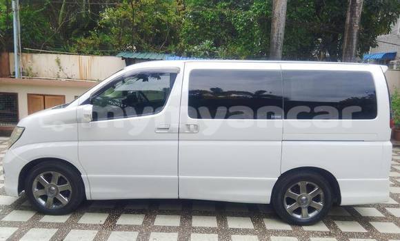 Buy Used Nissan Elgrand White Car in Bago in Bago Buy Used Nissan Elgrand White Car in Bago in Bago