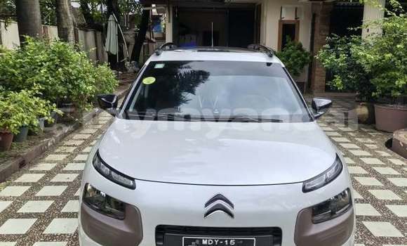 Buy Used Citroen C4 White Car in Bogale in Ayeyarwady