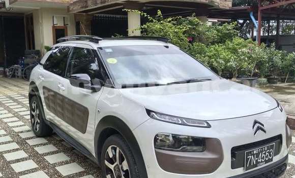 Buy Used Citroen C4 White Car in Bogale in Ayeyarwady Buy Used Citroen C4 White Car in Bogale in Ayeyarwady