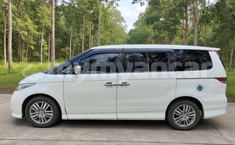 Big with watermark honda elysion magway chauk 4900