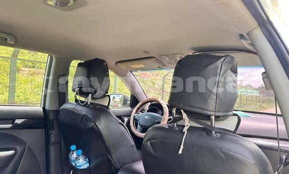 Buy Used Kia Sorento White Car in Banmo in Kachin Buy Used Kia Sorento White Car in Banmo in Kachin