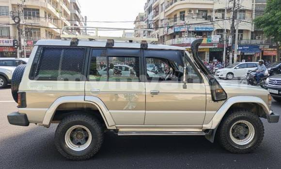 Buy Used Mitsubishi Pajero Other Car in Bogale in Ayeyarwady Buy Used Mitsubishi Pajero Other Car in Bogale in Ayeyarwady