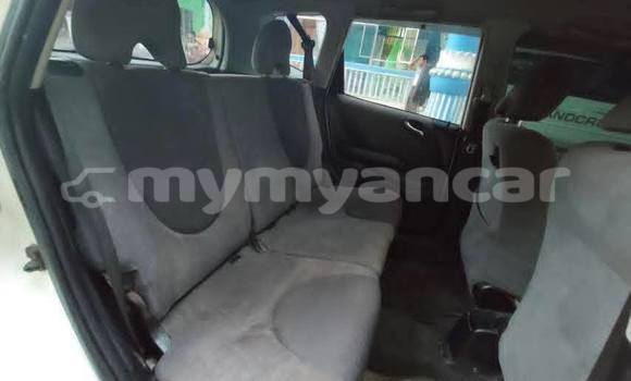 Buy Used Honda FIT White Car in Hpa-an in Kayin Buy Used Honda FIT White Car in Hpa-an in Kayin
