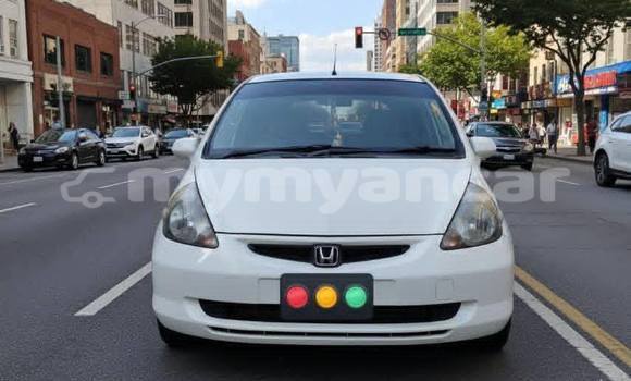 Buy Used Honda FIT White Car in Hpa-an in Kayin Buy Used Honda FIT White Car in Hpa-an in Kayin