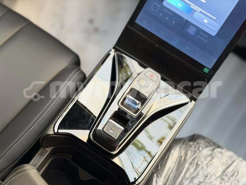 Big with watermark dongfeng mpv bago bago 4921