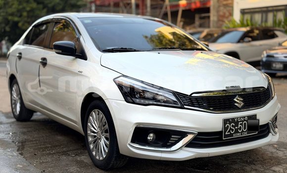 Buy Used Suzuki Ciaz White Car in Bago in Bago Buy Used Suzuki Ciaz White Car in Bago in Bago