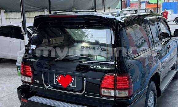 Buy Used Toyota Land Cruiser Black Car in Chauk in Magway Buy Used Toyota Land Cruiser Black Car in Chauk in Magway