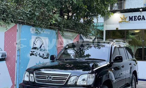 Buy Used Toyota Land Cruiser Black Car in Chauk in Magway Buy Used Toyota Land Cruiser Black Car in Chauk in Magway